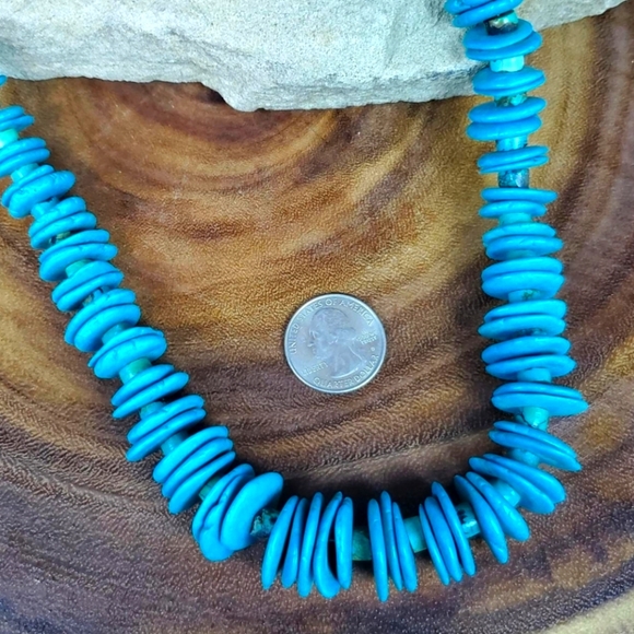 Southwest Native American Style Turquoise dyed howlite statement necklace 32" - Picture 2 of 10
